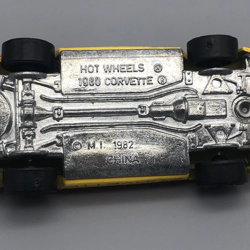 Hot Wheels 1980‎ '80 Chevrolet Chevy Corvette Car Yellow Diecast 1/64 Scale